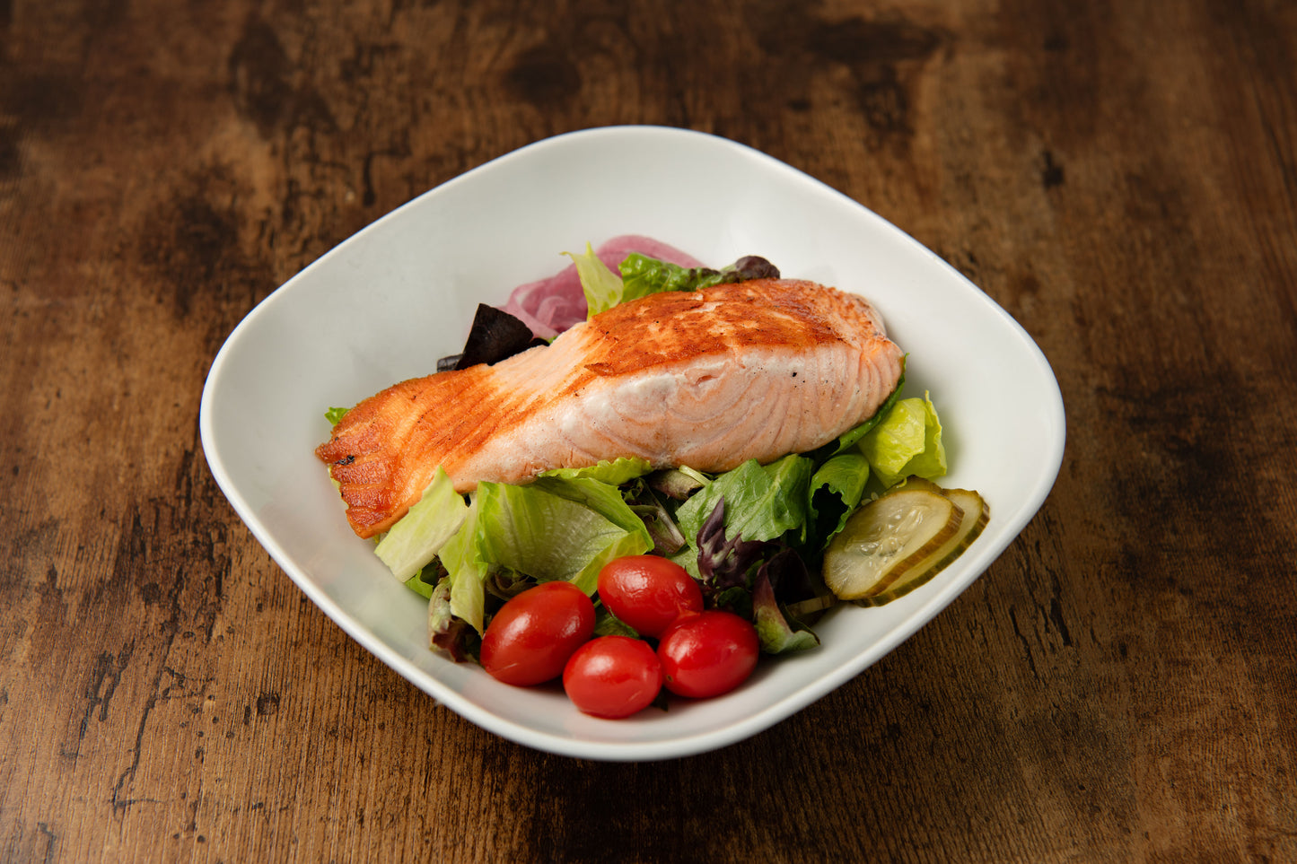 House Salad with Seared Salmon